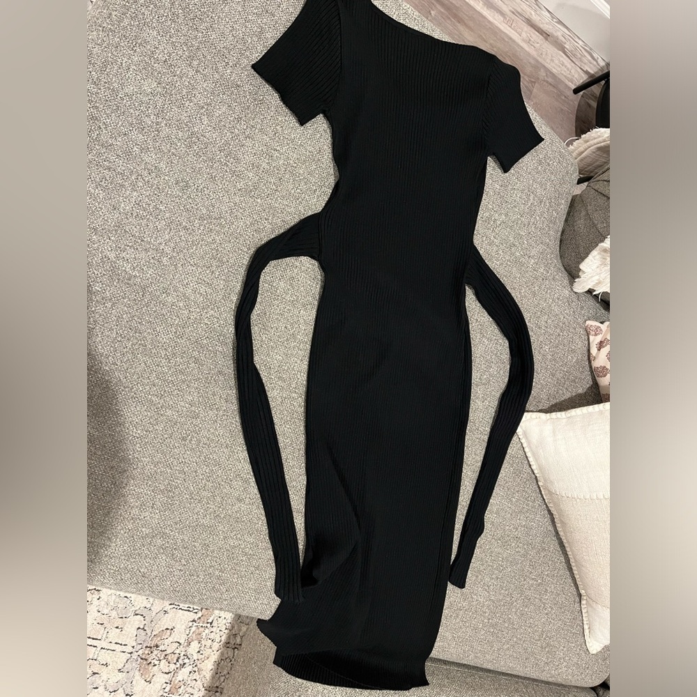 Eesome Black Ribbed Knit Top. Size S. - Picture 5 of 5